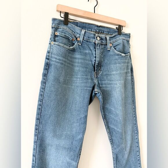 Levi's Straight Leg 511 in Medium Wash - Size 32 X 30 - Picture 2 of 6